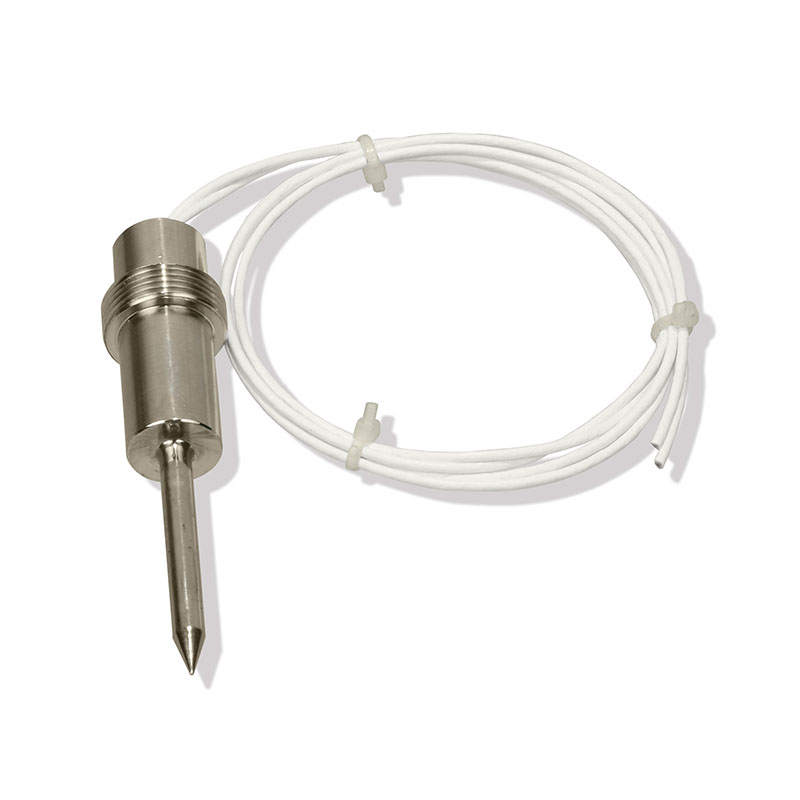 Threaded RTD temperature sensor with pointed probe